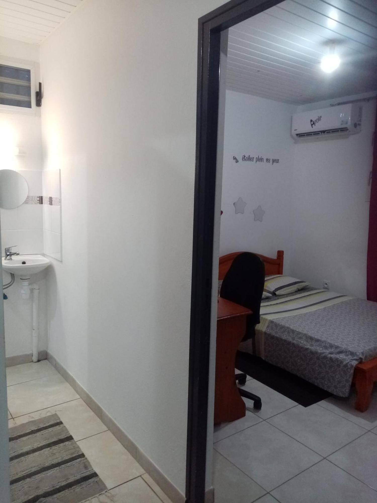 Appartement Le T2 tranquille à Kourou Extérieur photo